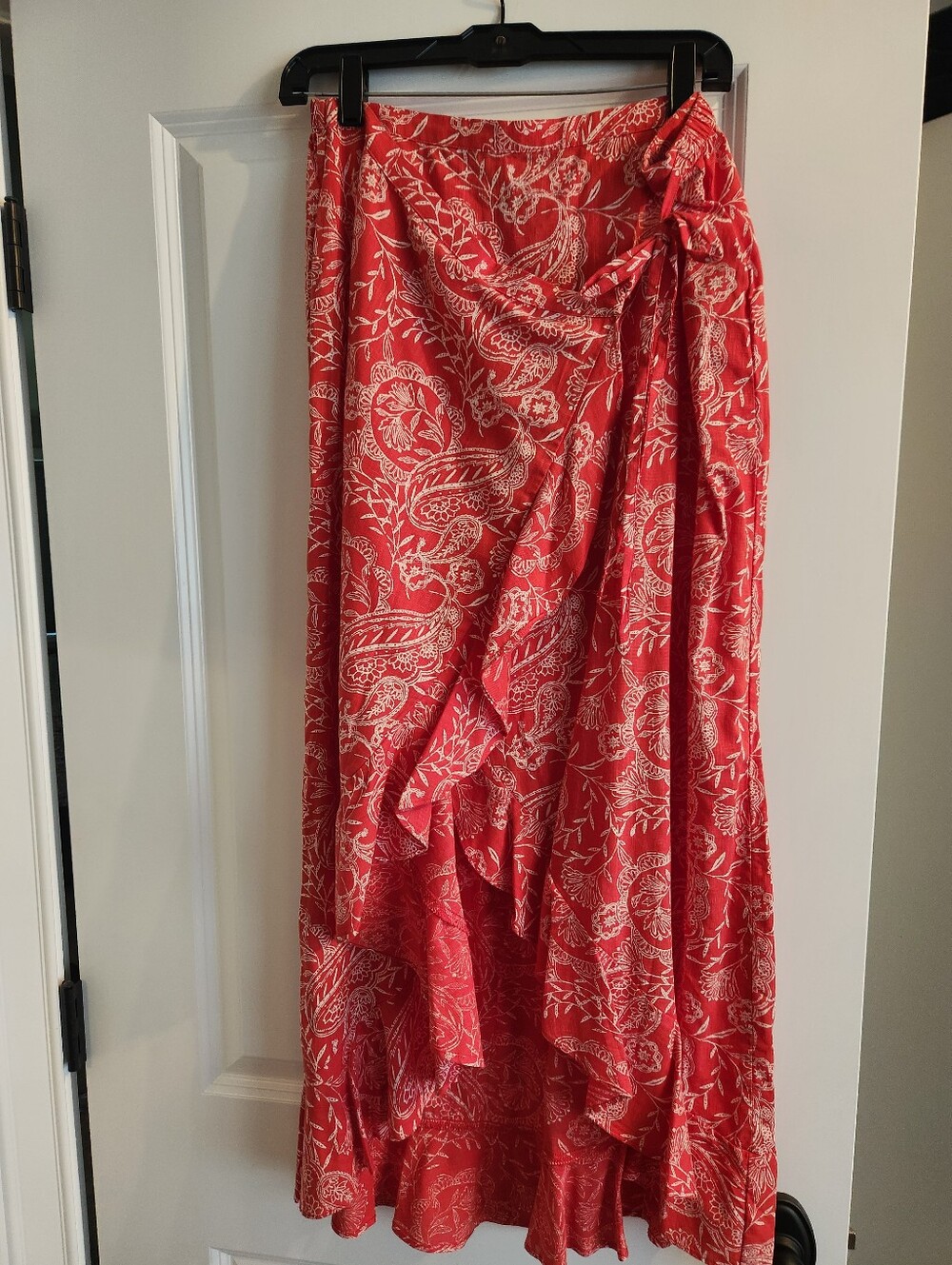 Universal Threads Wrap Skirt